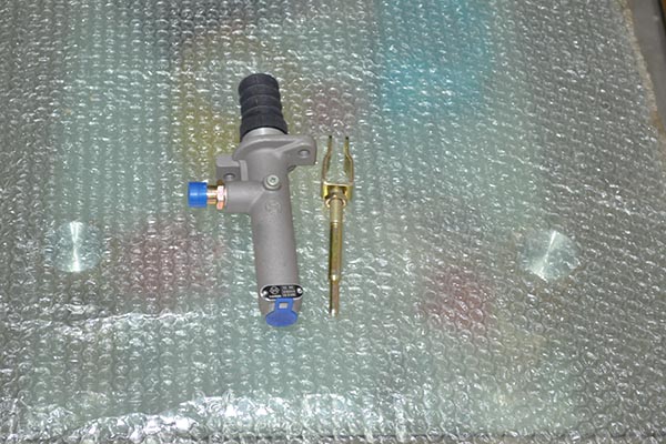 草莓APP视频在线观看高清压路机离合器主缸